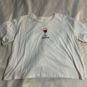 White “C’est La Vie” Wine Graphic Cropped Tee